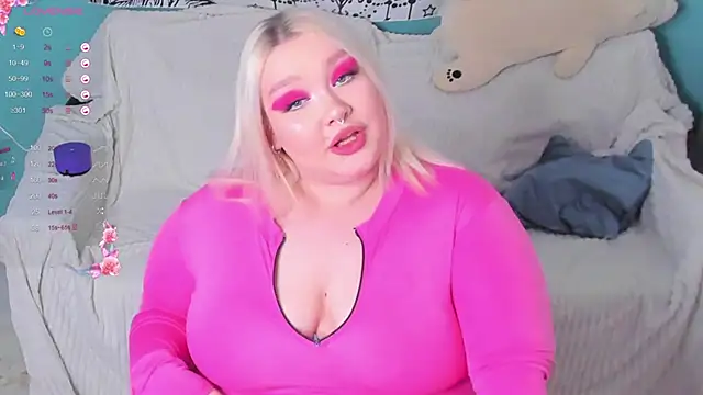 LilyBelll online show from January 4, 5:05 pm