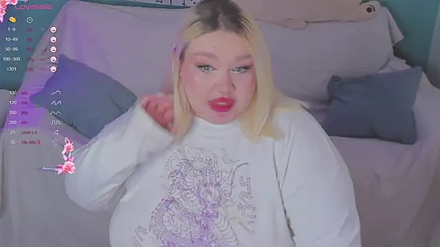 LilyBelll online show from March 4, 10:24 am