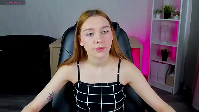 Lesi Moonie01 online show from February 4, 8:13 am