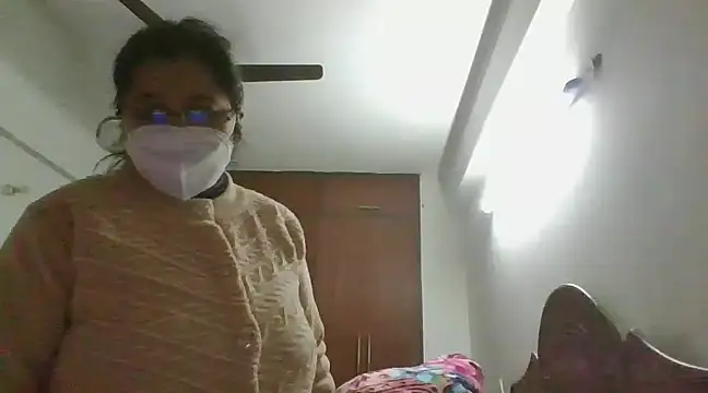 cutiecatty21 online show from December 14, 2:42 pm