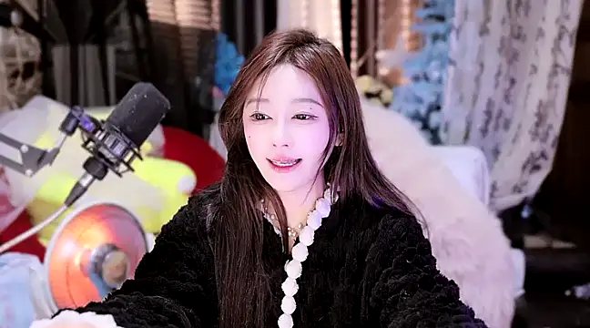 Missy Nana21 online show from February 13, 4:28 pm