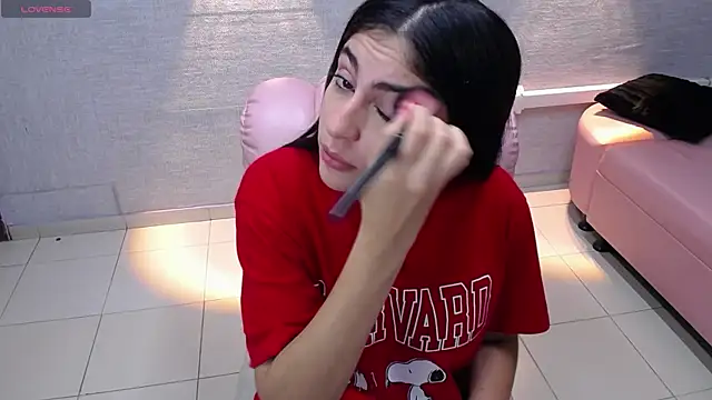 Snapshot of Alaya_cute chatting on March 22, 1:11 am Alaya cute online show from March 22, 1:11 am