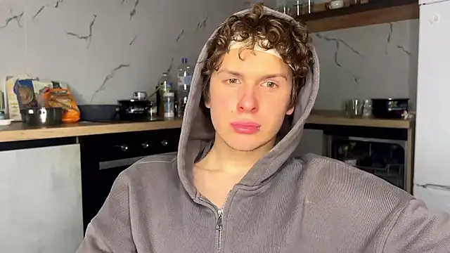 Snapshot of alyx_garden chatting on February 26, 7:13 pm alyx garden online show from February 26, 7:13 pm