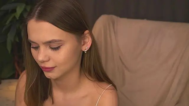 its me lissa  online show from March 19, 1:40 pm