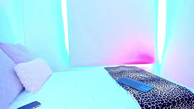 Alexis Rosse online show from March 23, 2:10 pm