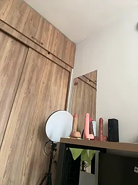 adahara19 online show from March 31, 5:46 pm