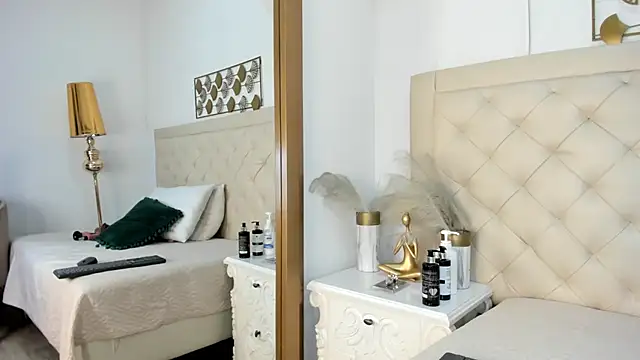  chloe adams online show from February 26, 11:41 am