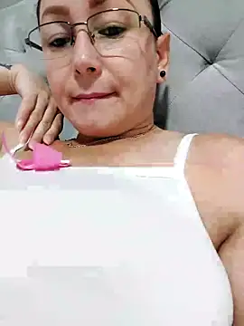 milly sanchez online show from June 3, 6:57 pm