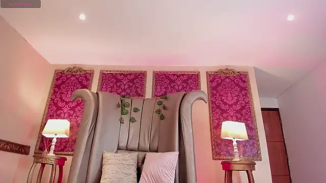 ElectraRaptiis online show from January 9, 8:32 pm