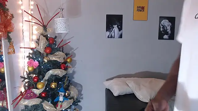 Snapshot of Kimandyuk chatting on December 31, 2:19 am Kimandyuk online show from December 31, 2:19 am