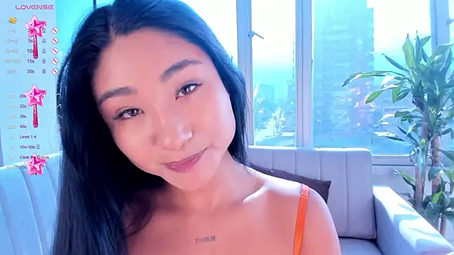 Megan Lim online show from January 17, 1:56 pm