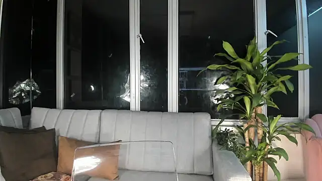 Megan Lim online show from February 15, 10:00 am