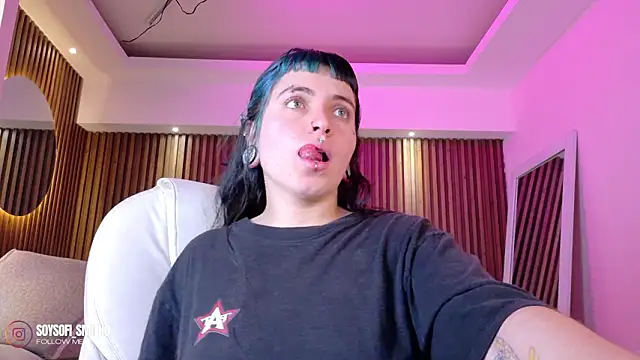 Lucy Smith2 online show from March 20, 3:55 am