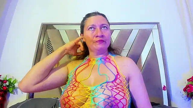 Snapshot of LILITH_TORRES1 chatting on December 11, 11:43 pm LILITH TORRES1 online show from December 11, 11:43 pm