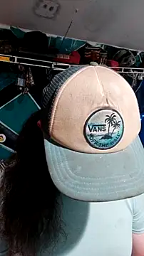 Boo-boo kittyfux online show from December 18, 11:49 am