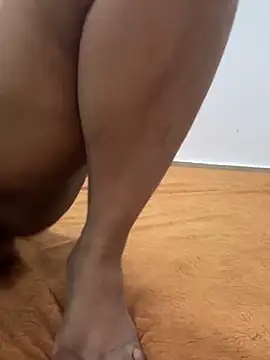 sissarahotty online show from February 2, 8:19 pm