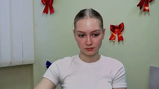 MademoiselleCl online show from February 25, 7:42 am