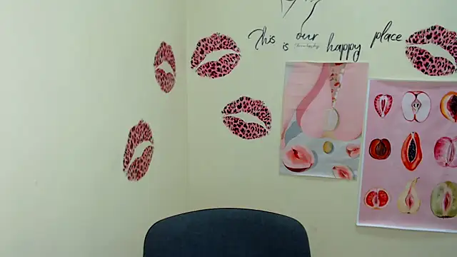 MademoiselleCl online show from March 4, 7:30 am