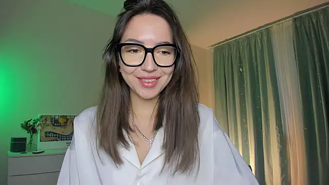 Oh My Dianee online show from December 16, 9:57 am