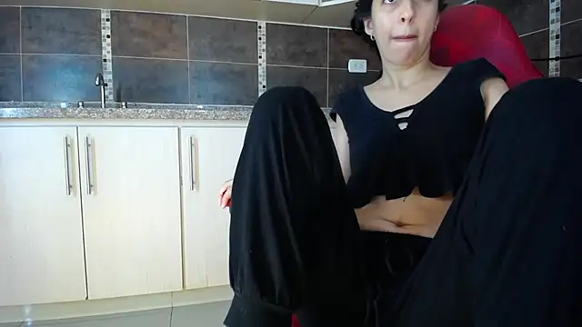 Snapshot of anna_alvarez chatting on January 13, 12:45 pm anna alvarez online show from January 13, 12:45 pm