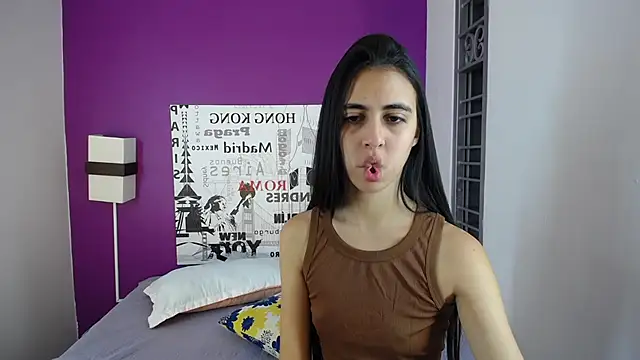 Snapshot of anna_alvarez chatting on March 6, 10:20 am anna alvarez online show from March 6, 10:20 am