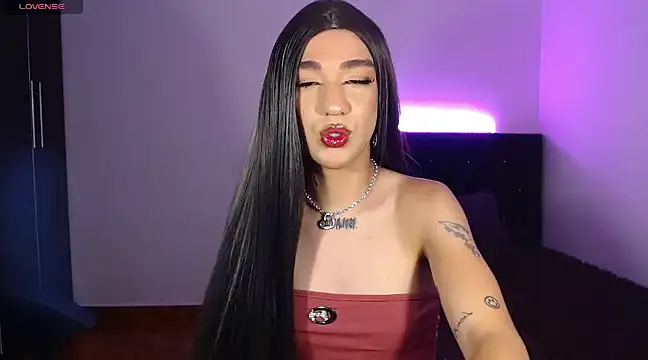 Snapshot of zarablare_ chatting on January 2, 10:11 pm zarablare online show from January 2, 10:11 pm