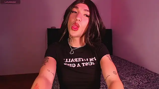 Snapshot of zarablare_ chatting on January 16, 1:27 am zarablare online show from January 16, 1:27 am