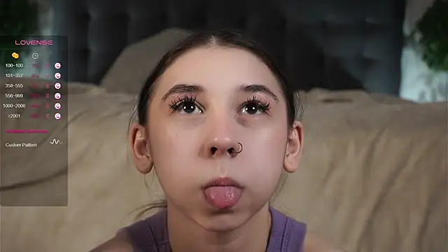 AislyEmbury online show from February 13, 3:18 am