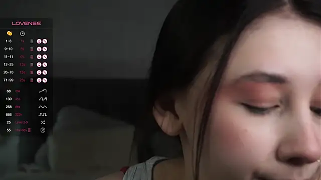 AislyEmbury online show from March 1, 7:26 pm