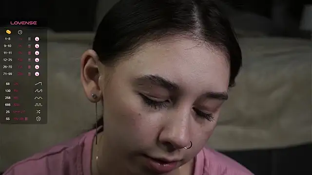 AislyEmbury online show from March 8, 2:55 am