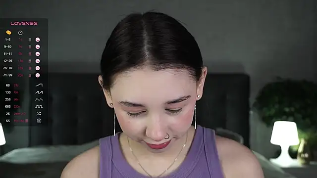 AislyEmbury online show from March 8, 7:20 pm