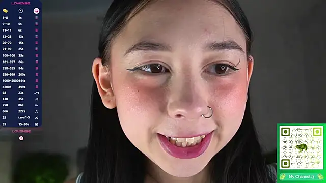 AislyEmbury online show from December 14, 4:51 am