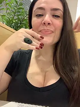 Sophie Eaton online show from September 15, 7:14 pm