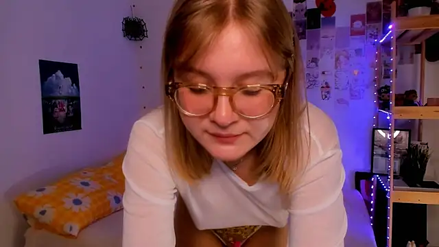 Snapshot of leazy_peazy chatting on November 28, 7:11 am leazy peazy online show from November 28, 7:11 am