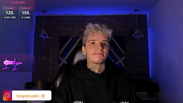 Ian Castillo  online show from February 28, 11:33 am