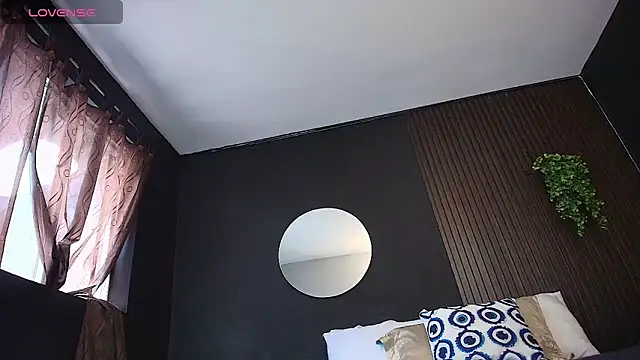 Snapshot of Aaron_Jassell1 chatting on October 1, 2:56 pm Aaron Jassell1 online show from October 1, 2:56 pm