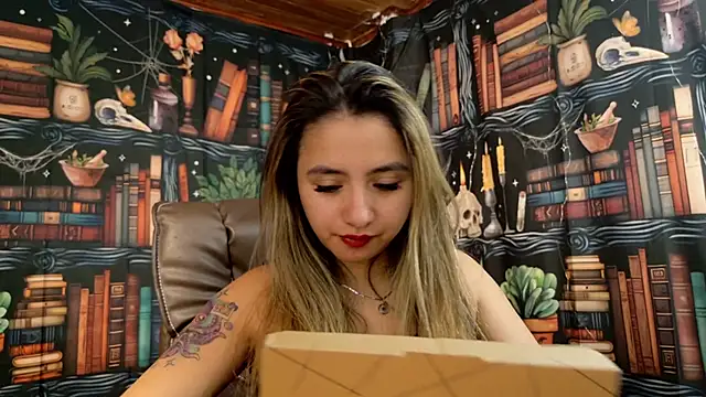 julietta   jackson online show from January 17, 8:11 pm