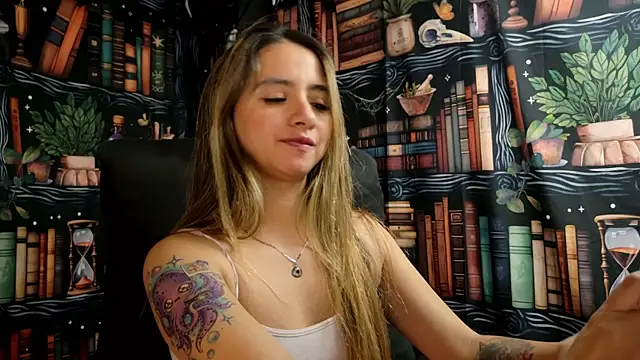 julietta   jackson online show from February 10, 11:55 pm