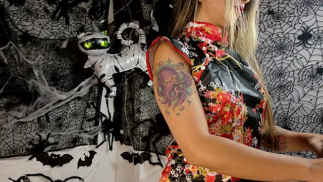 julietta   jackson online show from October 18, 4:52 pm