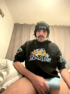 wolfwhite95 online show from November 17, 7:52 pm