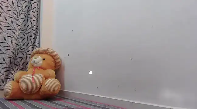 ANANYA-TIWARI online show from February 23, 3:56 am