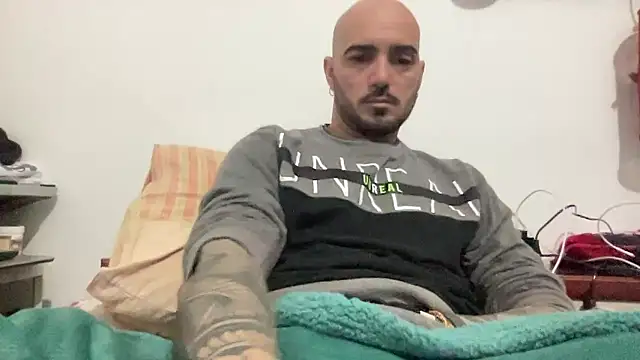 alessandromori91 online show from January 18, 8:34 pm