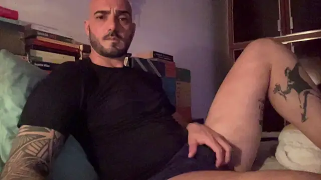 alessandromori91 online show from April 16, 8:20 pm