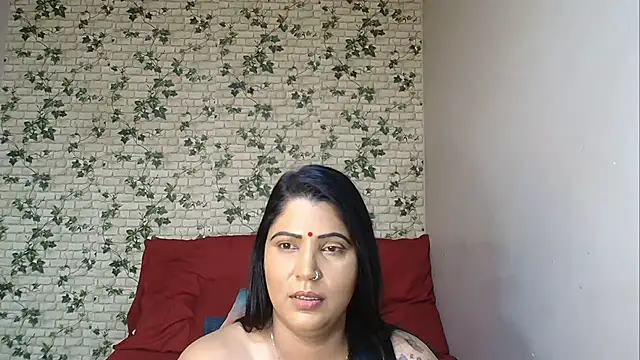Snapshot of XIndianintimacy chatting on September 11, 7:47 pm XIndianintimacy online show from September 11, 7:47 pm