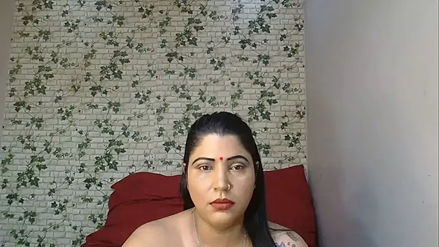 Snapshot of XIndianintimacy chatting on September 28, 5:51 pm XIndianintimacy online show from September 28, 5:51 pm