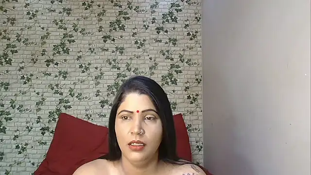 Snapshot of XIndianintimacy chatting on October 3, 6:16 pm XIndianintimacy online show from October 3, 6:16 pm