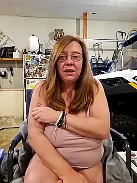 MsShelby40 online show from January 2, 10:22 pm