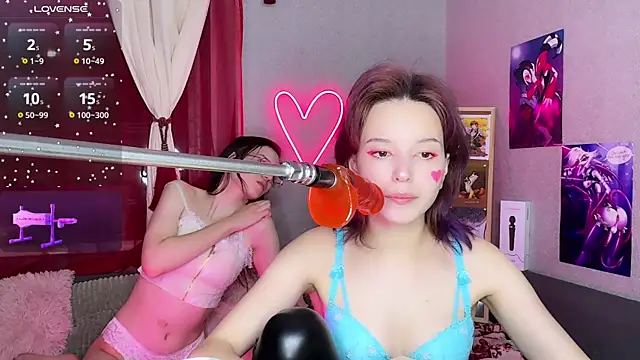 Snapshot of freya_luv chatting on February 20, 2:29 am freya luv online show from February 20, 2:29 am