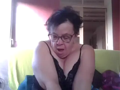 Vandeae44 online show from January 17, 8:24 am