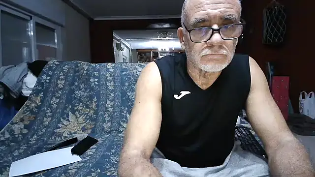 maduroguapo online show from February 7, 10:09 pm